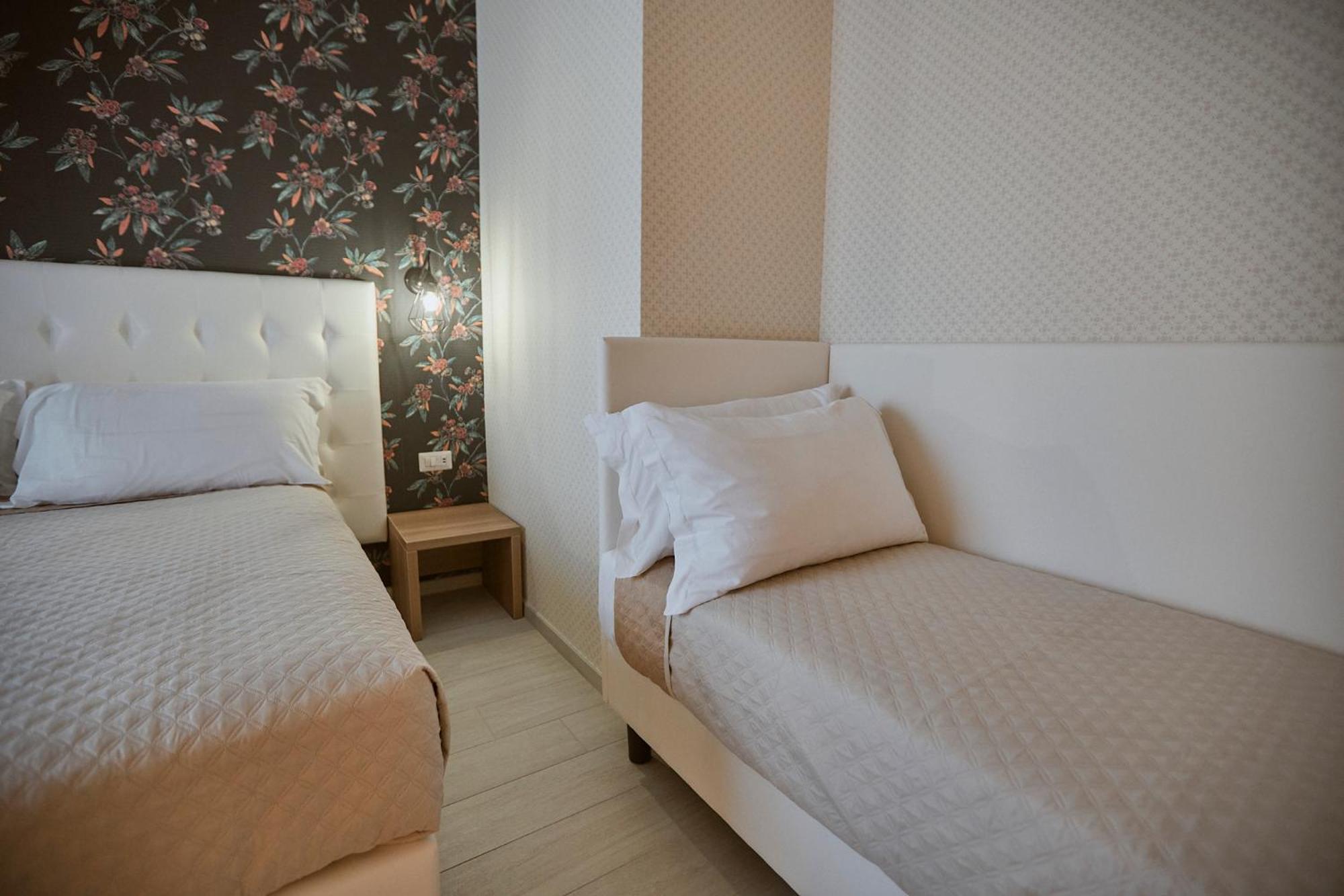 Castrichella Boutique Hotel Rome Airport Fiumicino Exteriör bild